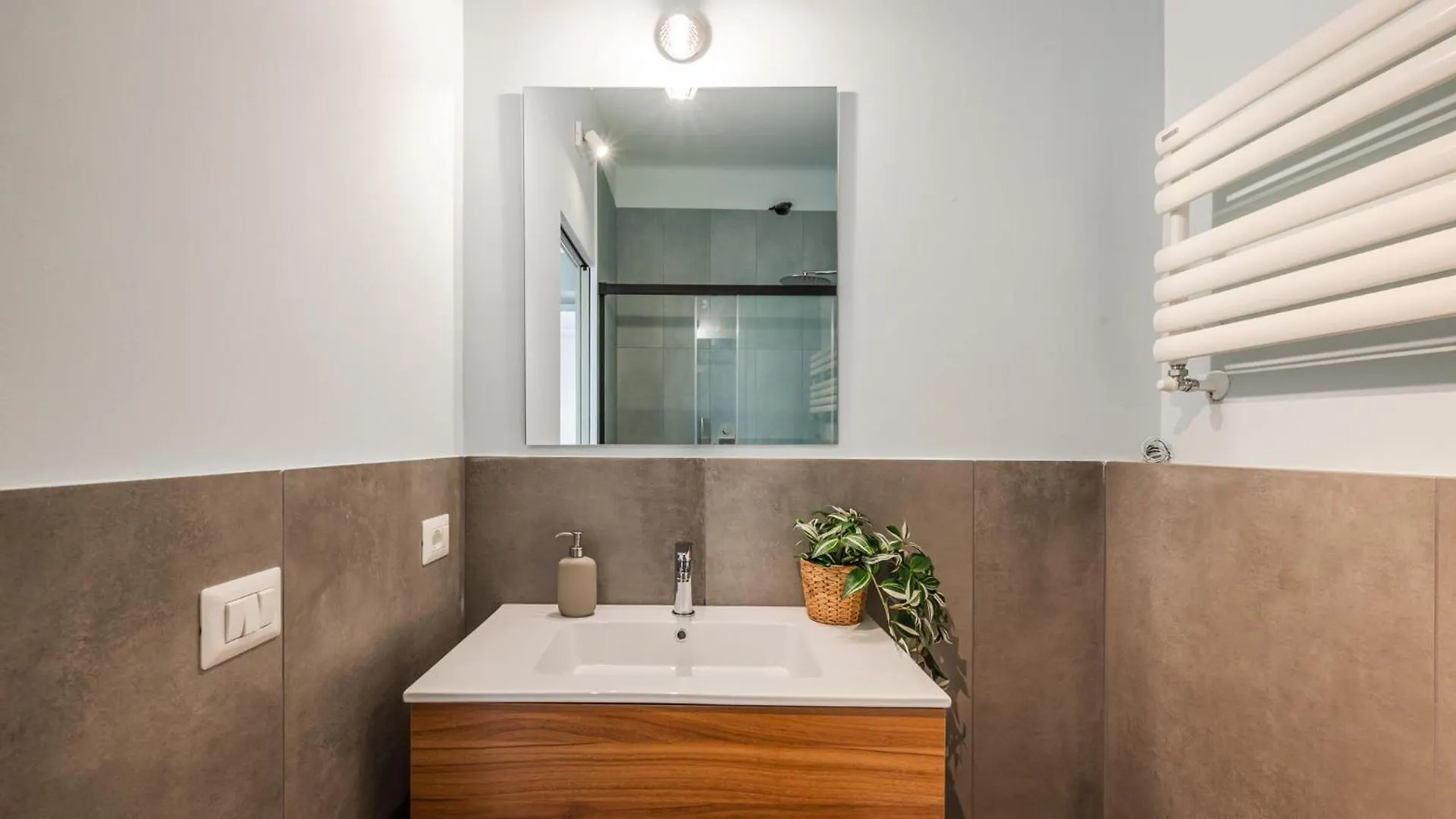 Padova'S Nest - Close To Metro Milan 0*,  Italy
